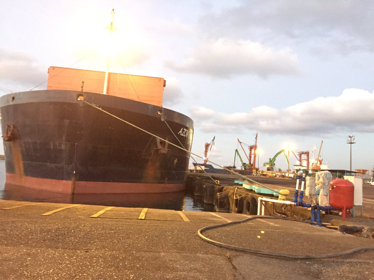 MCillioglu's tweet photo. Sınıfının en büyük gemilerinden Olan #Azovfuture gemisi gemisi #Rizeportshippingagency #rizeagency #rizeacente 12.000 Ton Sibirya kömürü https://t.co/ky82rXFuuY