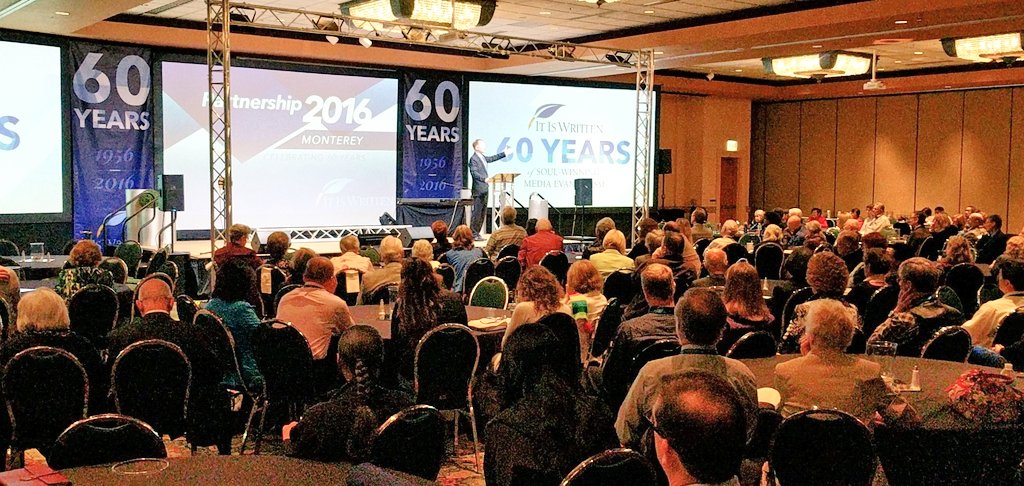 JesseJ's tweet photo. @itiswritten in Monterey CA with tons of friends and partners. Committed. https://t.co/qxM0f3SSmR
