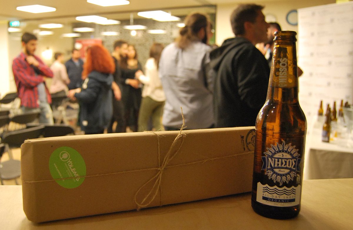 getcruiseinn's tweet photo. Networking time with @YolenisTaste and @nissosbeer. Enjoy rest of #SuSAthens2016 people! #CruiseInn2016 https://t.co/pr2ruHp0tr