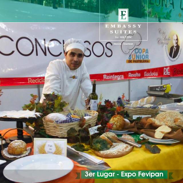 executivesuitev's tweet photo. ¡Orgullosos por el triunfo de Harnell, nuestro cocinero principal de nuestro Restaurant #AtriumCafe! 3er lugar en la expo @FEVIPAN. https://t.co/usIdOXhML7