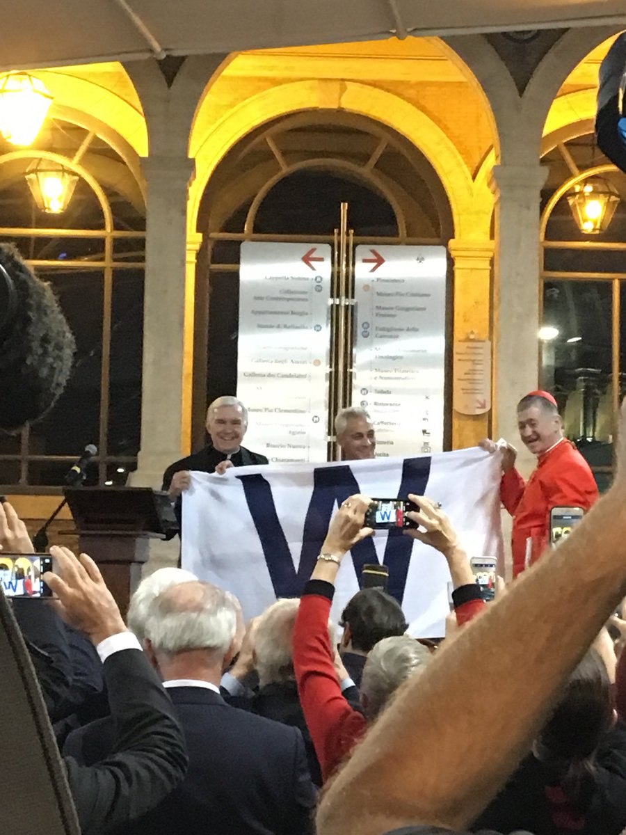 vikkiortiz's tweet photo. Mayor Emanuel says Cupich becoming Cardinal is a win for Chicago @TribSeeker @vikkiortiz @ChicagosMayor @archchicago https://t.co/GgVdjcEmyz