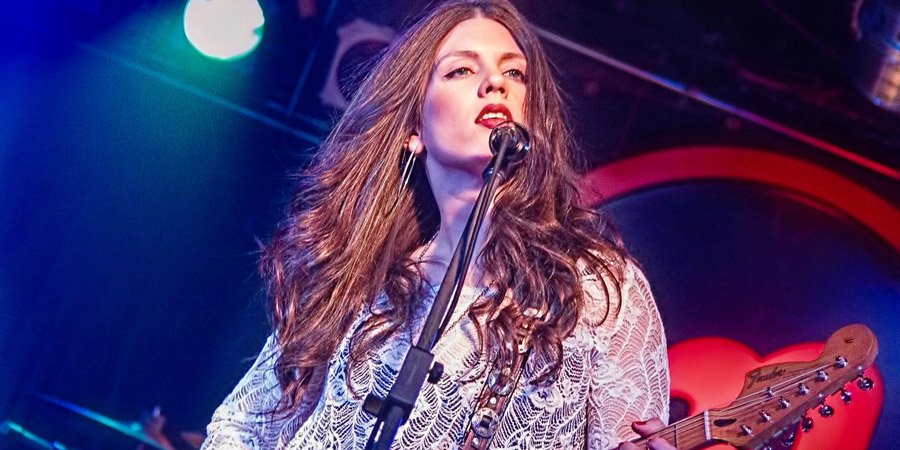 halifaxbloggers's tweet photo. This week's FNS playlist features the best of NS Music Week and #HPX2016: https://t.co/nxP2WIEYMR #music @hafilaxtweets @christinecampb7 https://t.co/Ti1qL0jCQ4