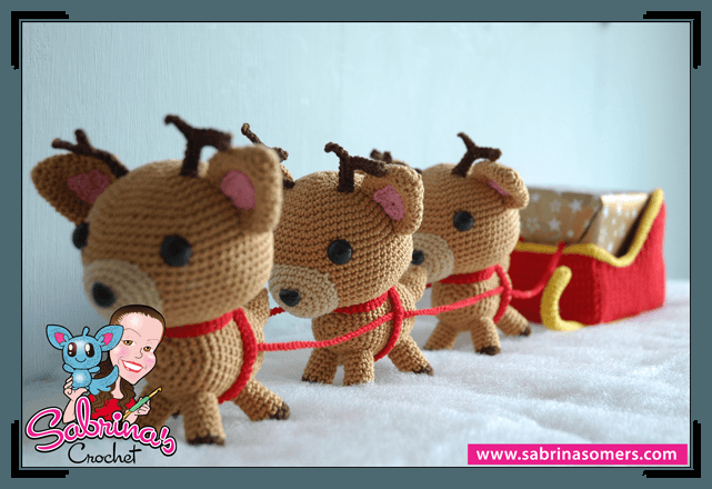 SabrinasCrochet's tweet photo. Forget drones, these reindeers will deliver your bought presents in style! #Amigurumi #ChristmasIsComing https://t.co/eTLl6vzI5W https://t.co/9L8p60wIcA