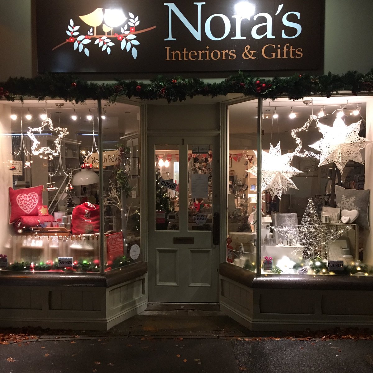 And so it begins! 🎄 #Christmas #shoplocal #windowdisplays #retail