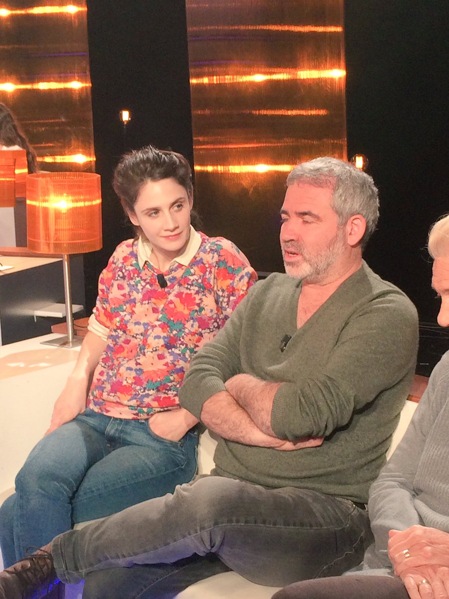 C_Ono_dit_Biot's tweet image. #StephaneBrizé confie à #JudithChemla sa passion pr Maupassant... et le #heavymetal #UneVie @AuFilDesMots @LCI ce WE