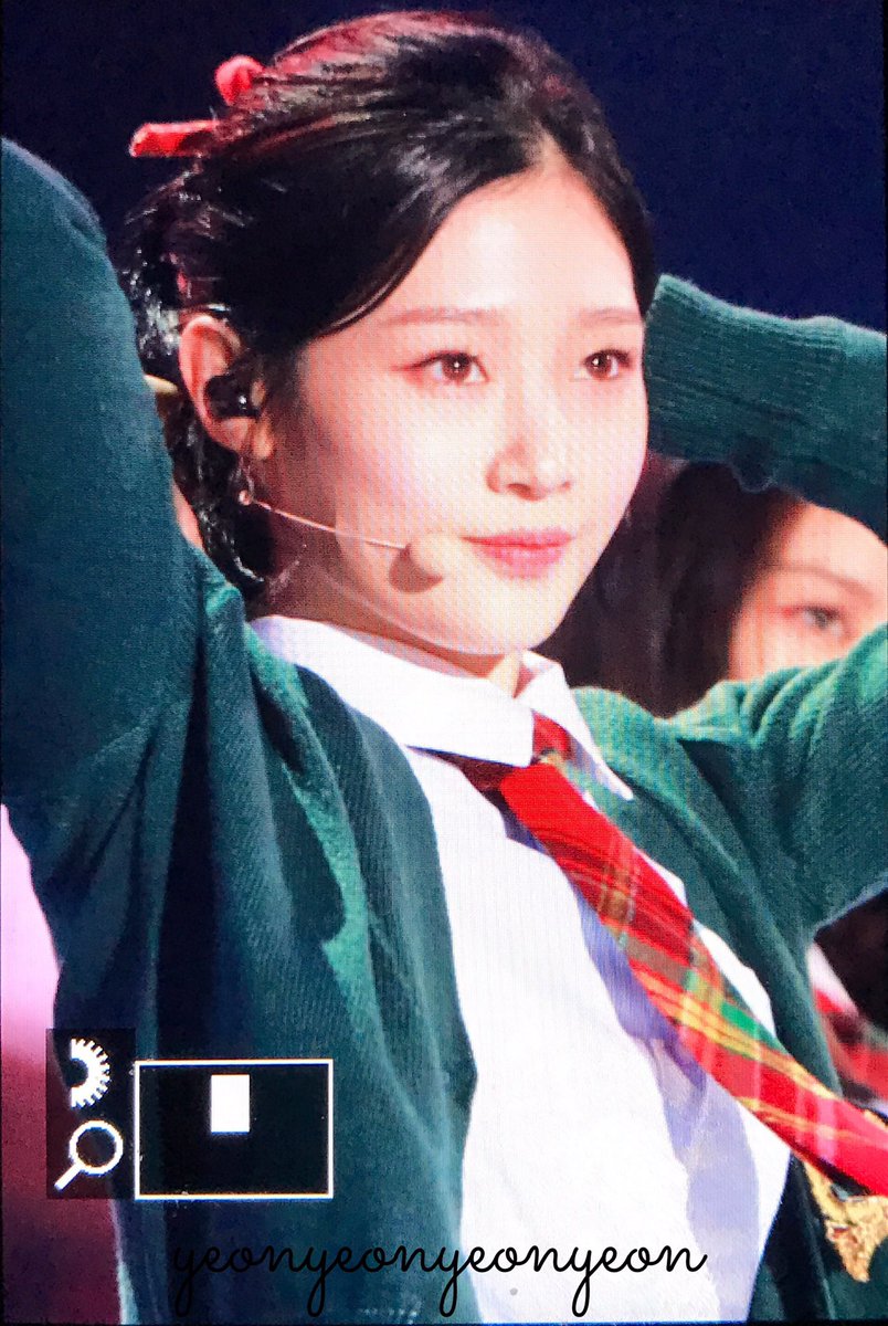 4xyeon's tweet photo. 161119 mma #채연 #아이오아이
채연이 너무너무너무 예쁜거아니냐😢 https://t.co/punWIJQ6aj
