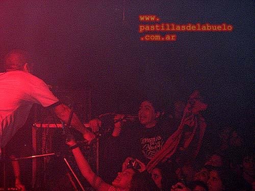 oestechino's tweet photo. 10 años de la primera vez q los vi en vivo
Teatro de colegiales 2006
Pasarme la vida sieguiendote a vos
@DelAbuelo https://t.co/IWfMlmC9bL