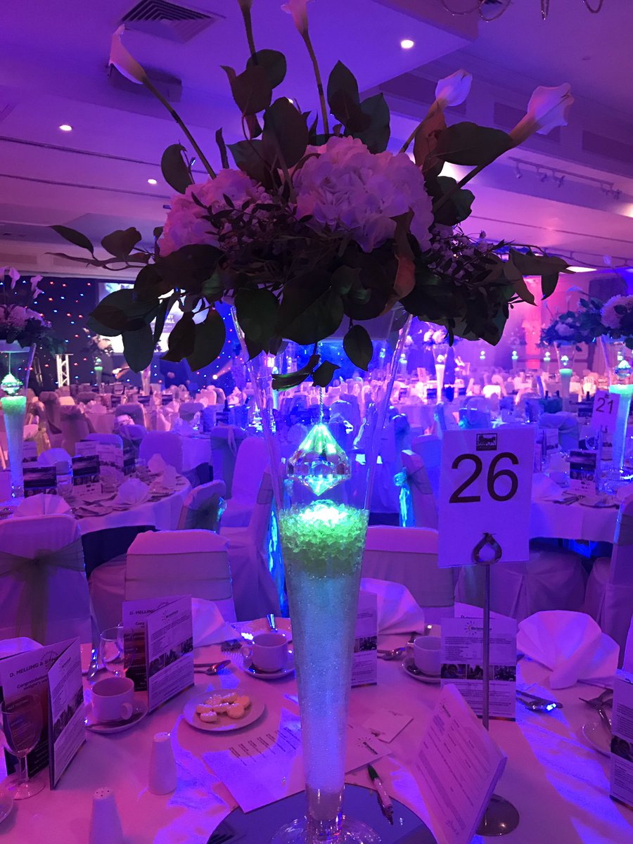 PenniConnectIn's tweet photo. Loving my amazing centre pieces @ConnectINevents #eventprof #flowers https://t.co/erdff29atI