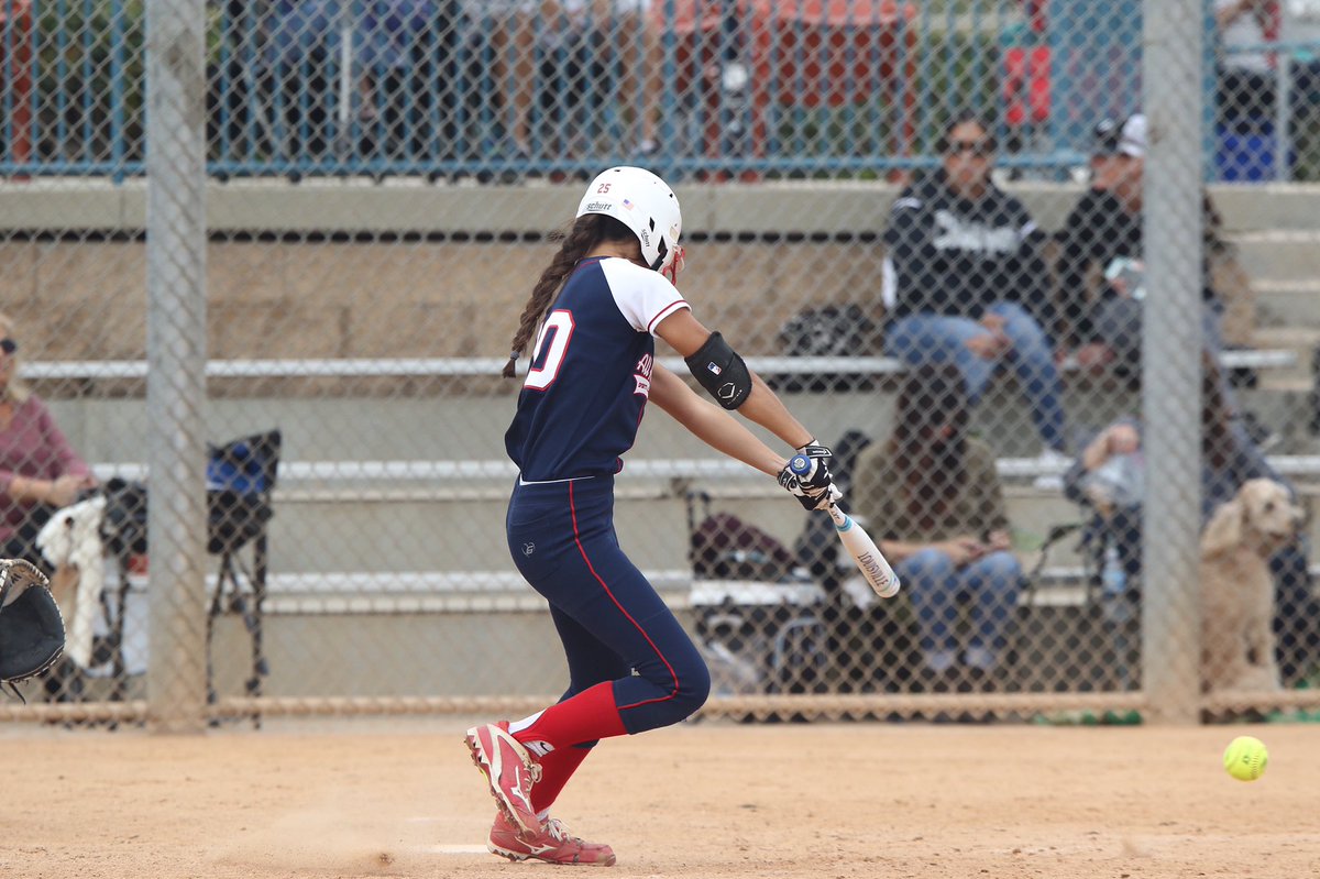 patricktakk's tweet photo. #Choppers lead #AASA over on field 4, #LadyHawks lead #Cruisers on 3, and #AB lead #SoCalAs on field 2. @SoCalSidelines https://t.co/wnUW6g9ru4