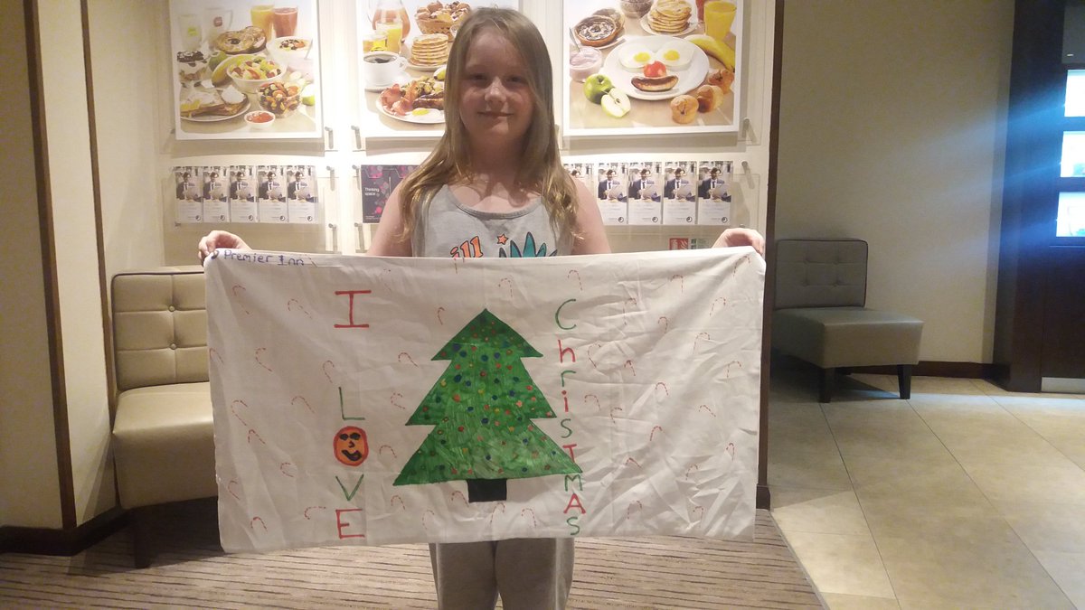 This young lady arrived upset she left her fav pillow at home.1 case and pkt of pens later she is happy <a href="/hughe4s/">john hughes</a> @Neil_Middlemass <a href="/SDEBDD/">simon ewins</a>