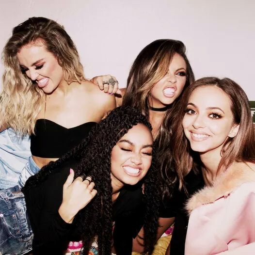 Universo_Mixer's tweet photo. Atualmente as meninas são as artistas femininas que mais estão vendendo digitalmente #mtvstarslittlemix https://t.co/psiKFXUChF