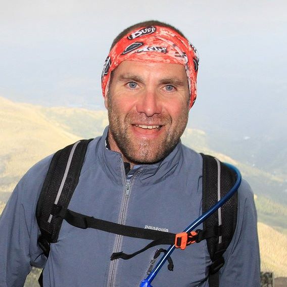 RunWales's tweet photo. Follow Mike as he tries to fit in as many #welshracesinwelshplaces / Dilynwch anturiaethau rhedeg Mike ...https://t.co/zNLzy7q3jC #MoveWales https://t.co/DQsfZ8ggZi