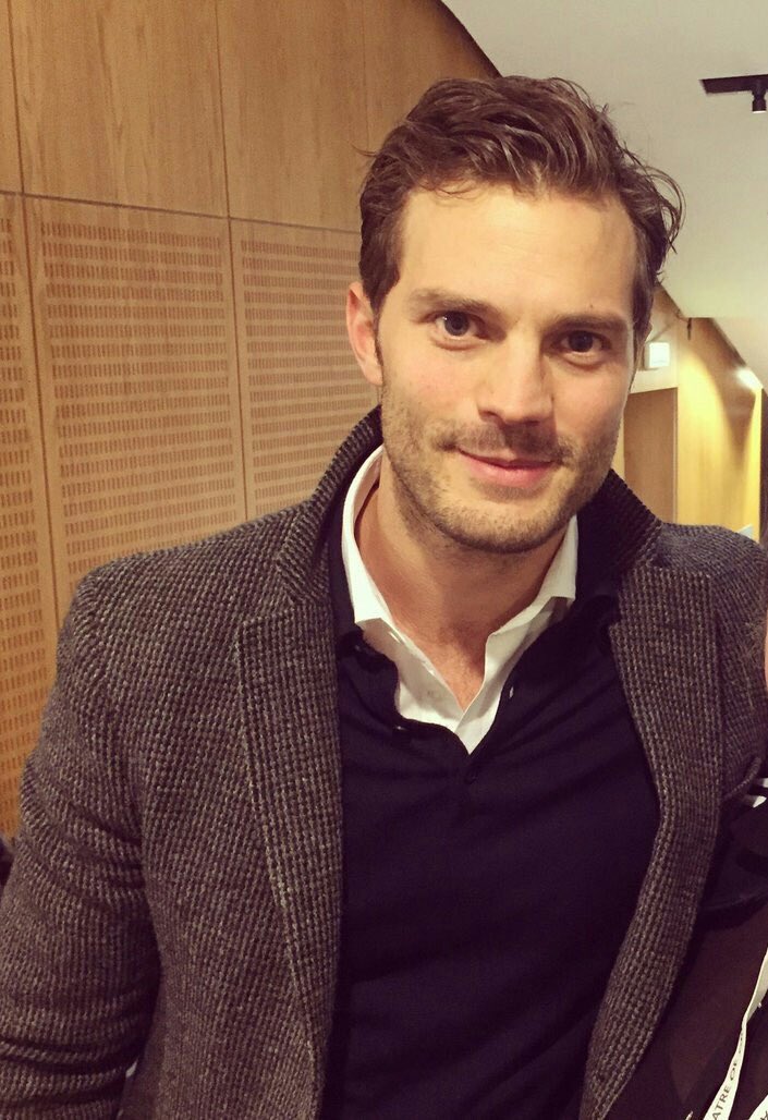 DeputyPacks's tweet photo. RT if you love #JamieDornan with a stubble https://t.co/iSSVGJ9uRA