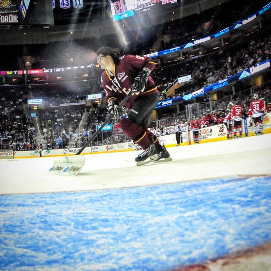 Mullet_bros's tweet photo. Grab a shovel dudes, its gameday! Monsters look to sink the Admirals tonight! See ya out there #MulletNation!#IceView https://t.co/2BQzleuhdg