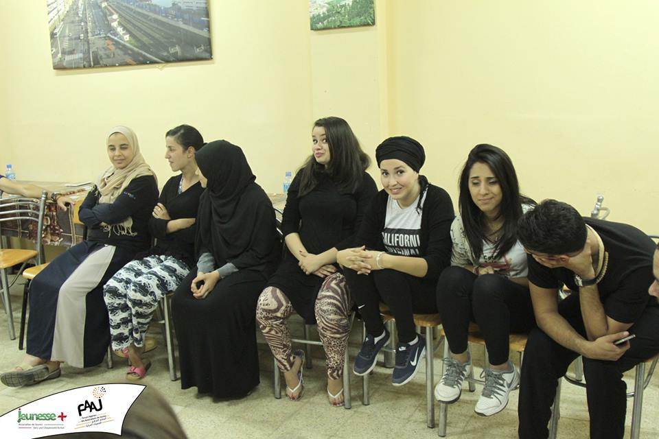 ContactFaaj's tweet photo. بعد العشاء  نشطات عديدة و متنوعة مع المتطوعين و المشاركين     
 Soirée Animations diverses avec nos participants et bénévoles 
 #FAAJ2016 https://t.co/gJn3HjJfxE