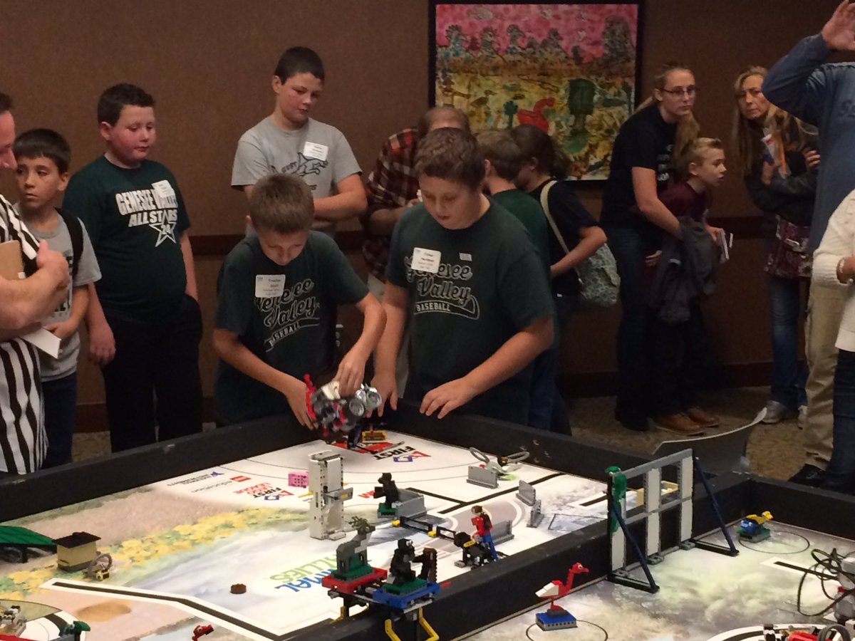 mcarls's tweet image. .@GenValleyNews First Lego teams @firstlegoleague today. Great job! #GoGVCS @CABOCESit