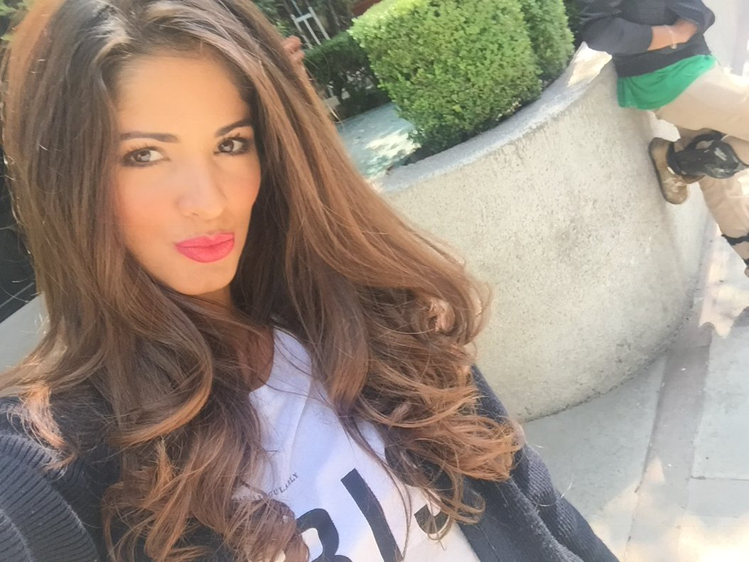 Les mando un besito con sabor a Mar y Café. Todo lo que te mereces llegará, es más!  ahí está.... 😜 MUuUAah💋 🙏🏻