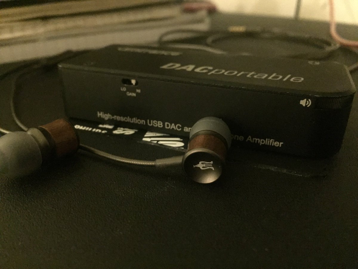 OccupyHifi's tweet photo. @SCVconsumer EXCELLENT combo! LUV @MEZEheadphones #11Neo #IEM w/ @CEntrance #DACportable: fluid, dynamic, PUNCHY https://t.co/FWju05qokU