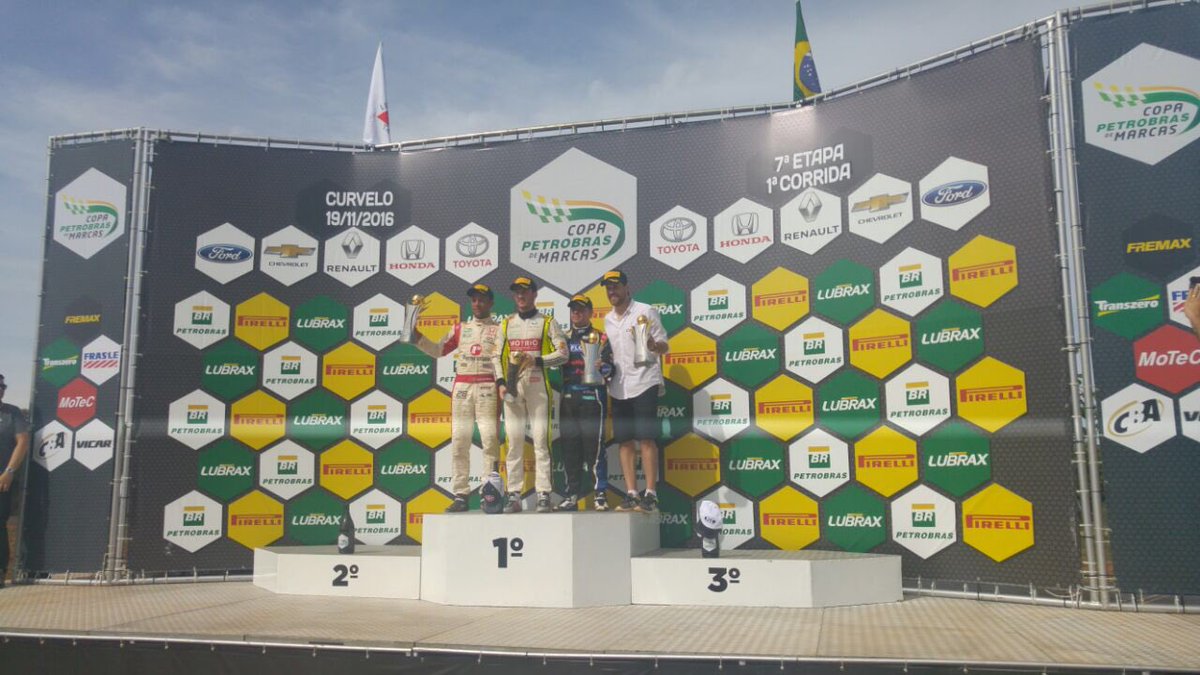 Pirelli_BR's tweet photo. G. Casagrande vence a corrida 1 do #brasileirodemarcas em Curvelo! C. Souza é o 2º e F. Tozzo o 3º. #c2team #jlmsport #friatoracingteam https://t.co/W9H1NKWI1D