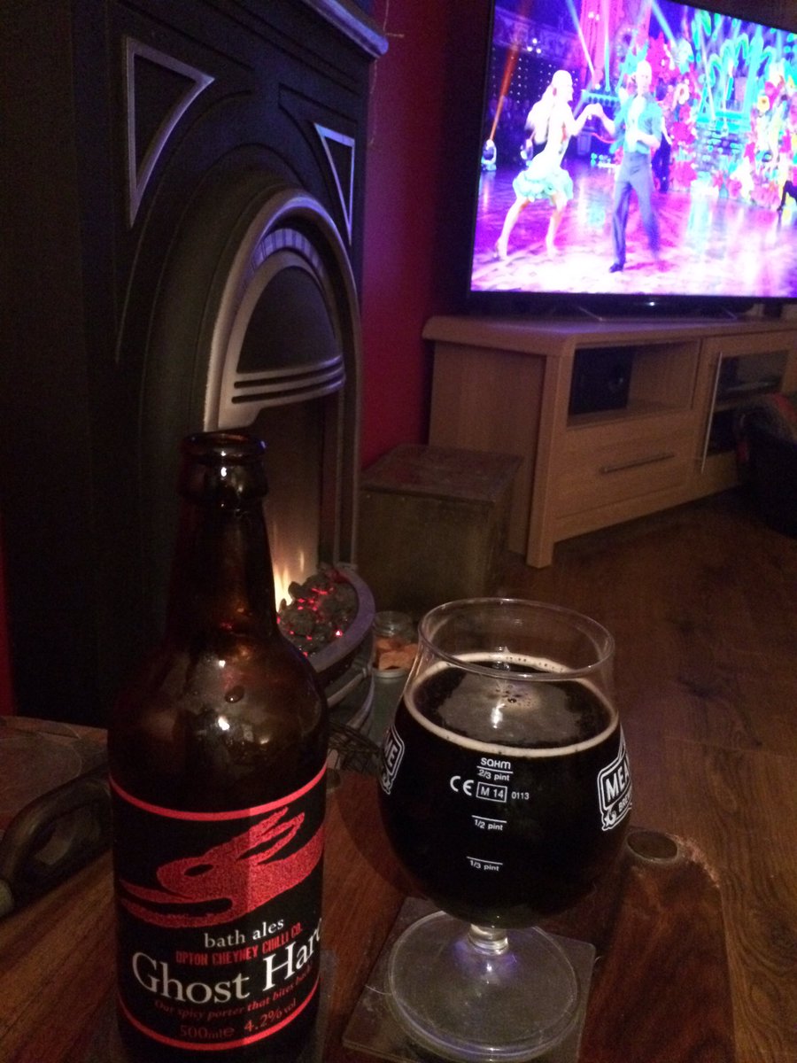 @bathales @bbcstrictly A lovely pint of spicy #GhostHare @JudgeRinderTV and a roaring (electric) fire #WinterIsAllAbout #Strictly