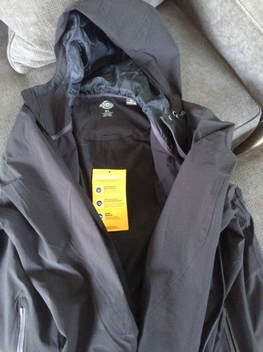 rcarrolldegcv's tweet image. Going to test the Waterproof guarantee from @dickies today at the Big Game! My first @dickies purchase.