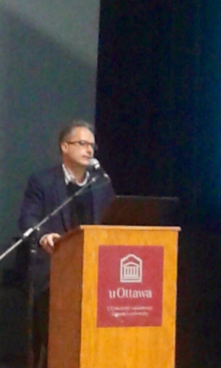 cazasaikaley's tweet photo. Gabriel Poliquin a donné une conférence sur les dimensions protectrices de la Loi sur les services en français au colloque LSF 30. #LSF30 https://t.co/MykN4kWUlI