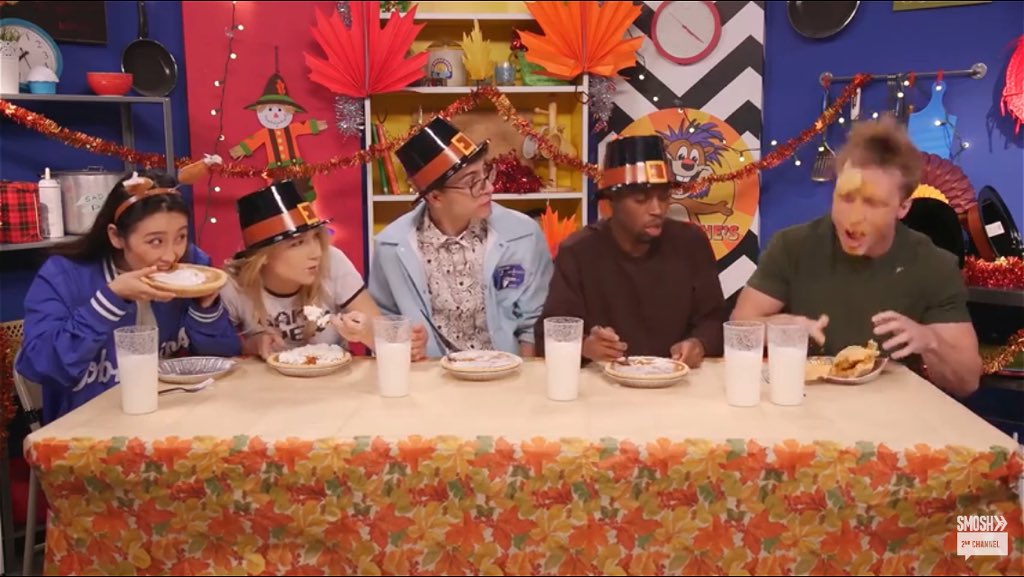 shelby_L15's tweet photo. #RIPInPepperonis @supershayne but @OliviaSui 's face when Shayne put his face in the pie... #PIIMMThanksgiving https://t.co/g2svLmBVSJ