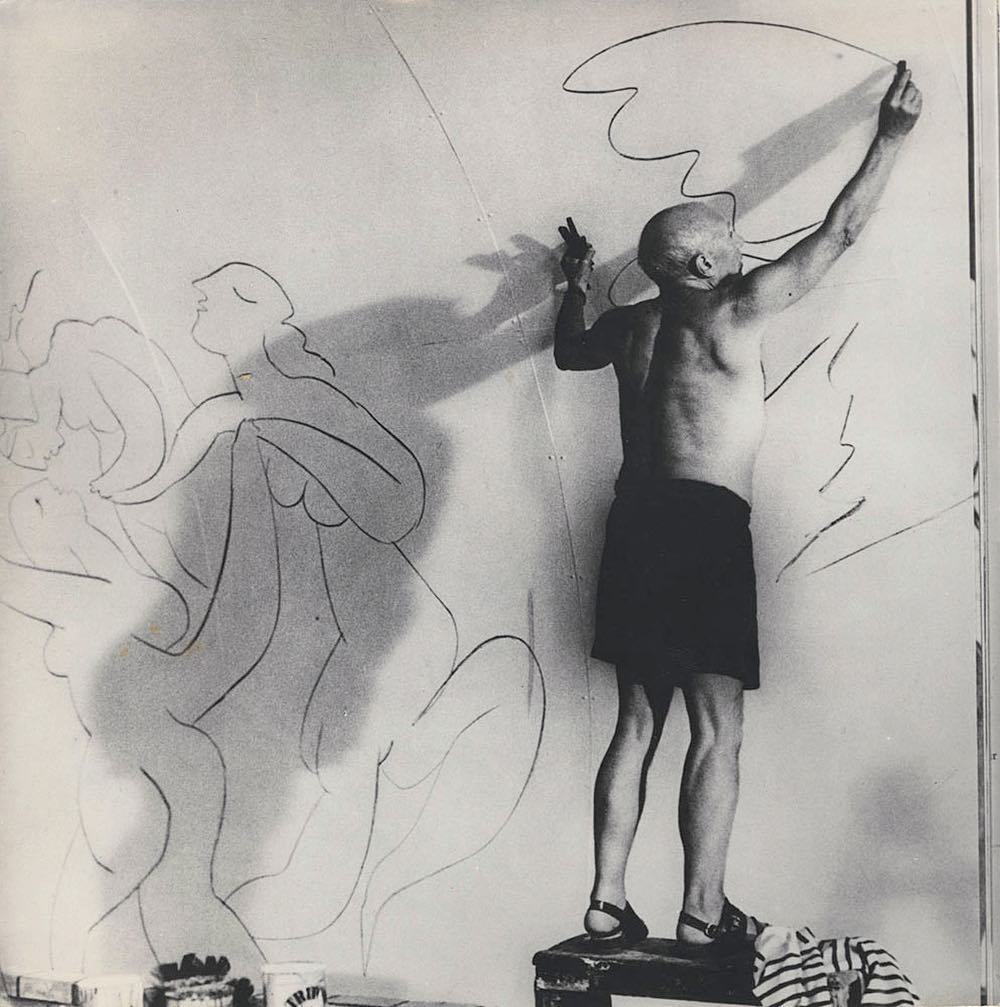 kowtowclothing's tweet photo. Picasso, 1960 by Brassaï ♡ #kowtow #kowtowclothing #inspiration #organiccotton #mindfullym… https://t.co/zXnN0ezJdE https://t.co/vnMk1EQCji