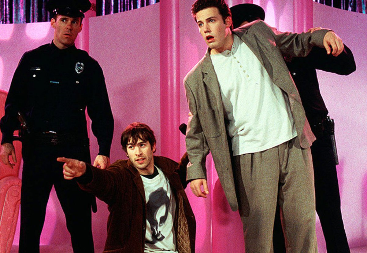 Yes, #BoycottHamiton! SHANNON Hamilton - that asshole from Fashionable Male! He likes to screw people in a VERY uncomfortable place...