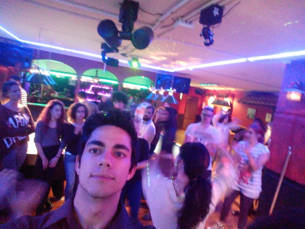 fororovercyl's tweet photo. Pasándolo "mal" en el #fororover https://t.co/3R3ajJmJX9