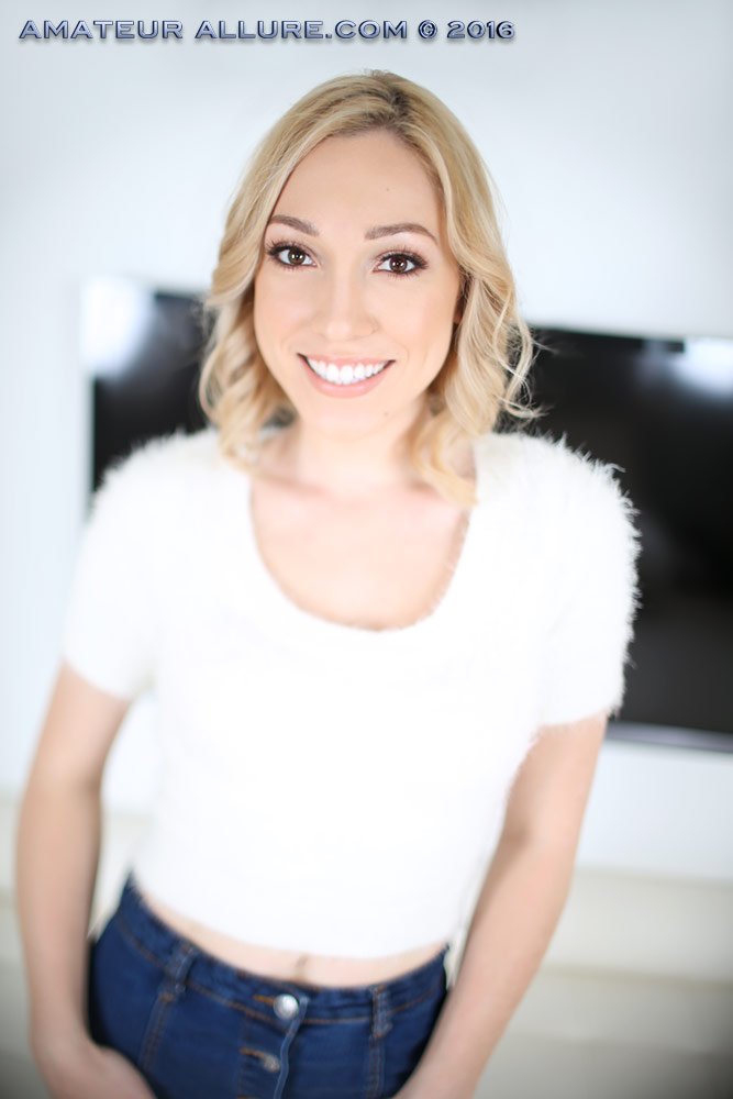 Lily Labeau Wiki Bio Age Height Weight Net Worth And Body Aria Art