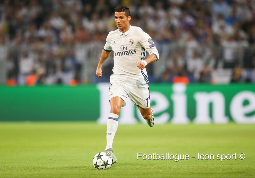 Footballogue tweet picture