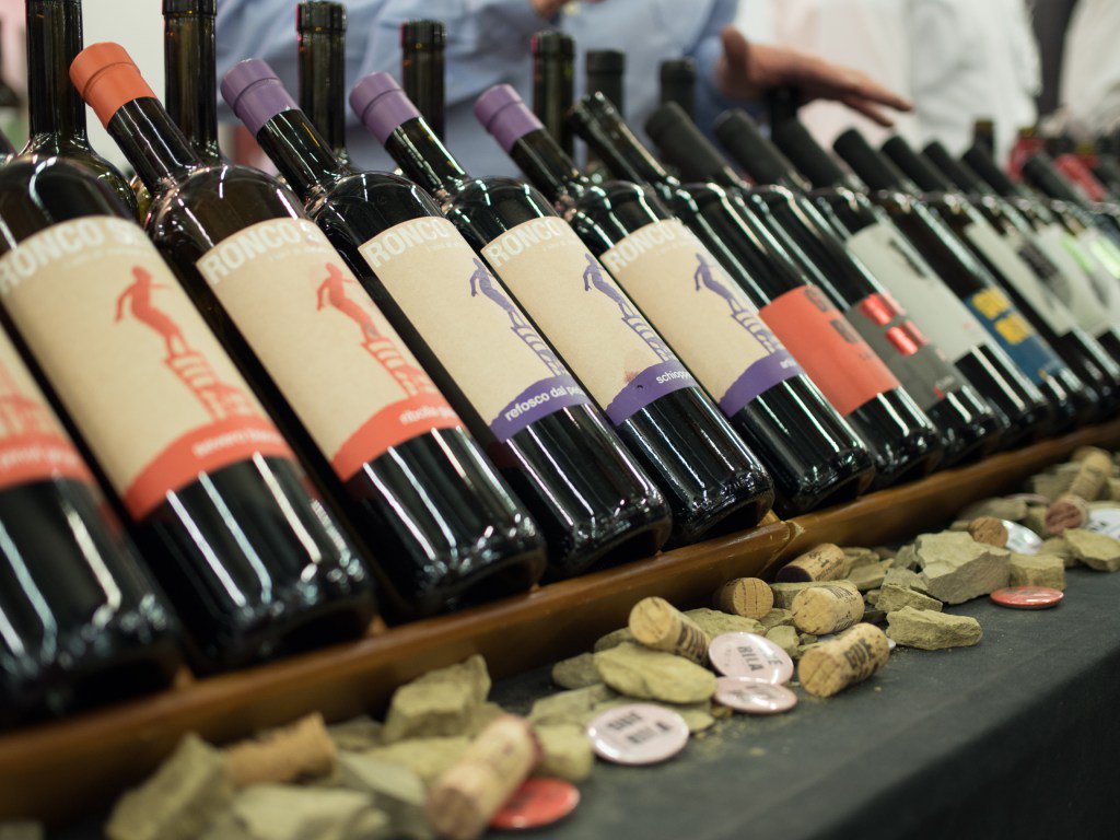 #Entdeckt: @ForumVini 2016 mit <a href="/vinoscanarias/">vinos-canarias.de</a>, Weingut Härle-Kerth, <a href="/GERHARZwein/">Peter Gerharz</a>, dem… insearchofwine.de/2016/11/19/for…