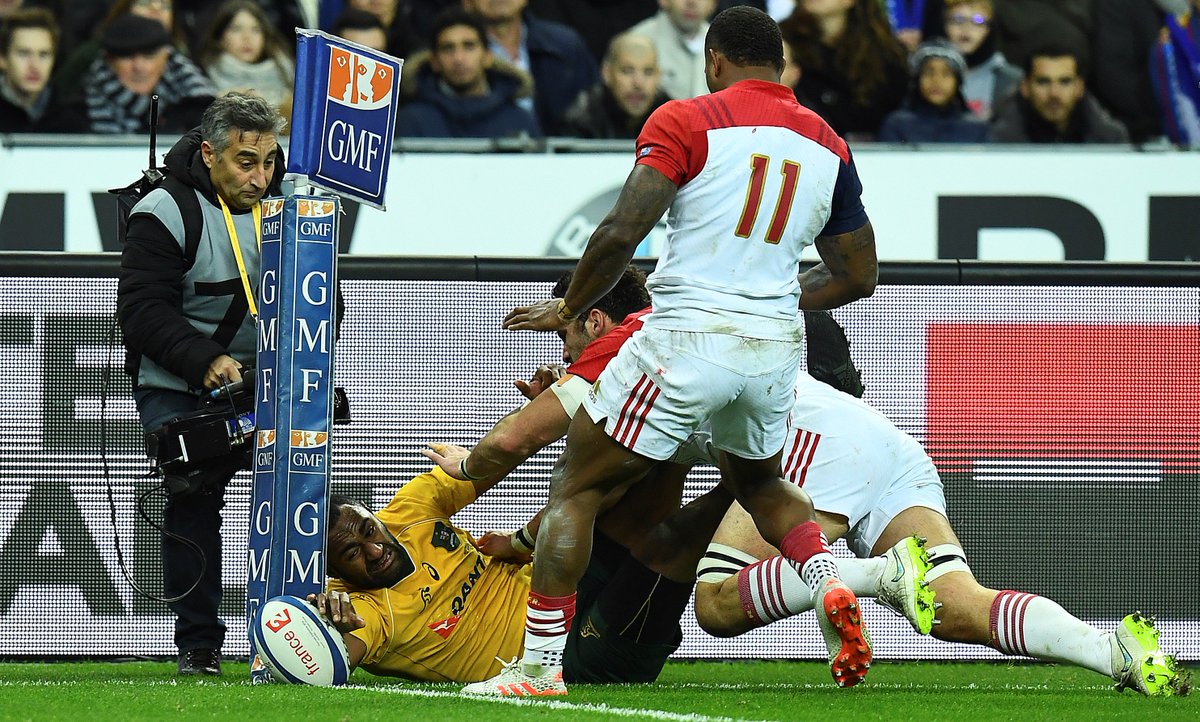 A game of millimetres... #FRAvAUS #StrongerAsOne