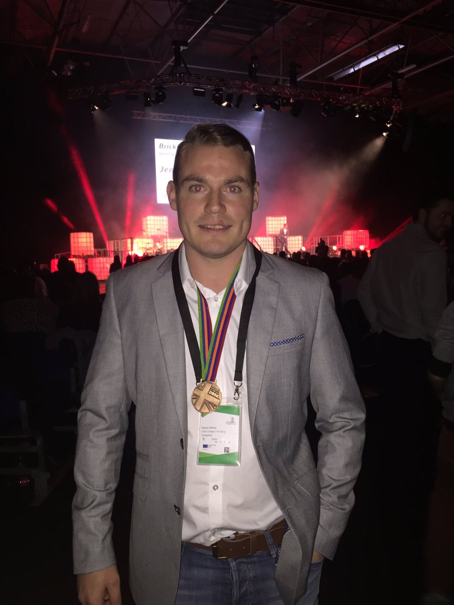 lcbtiling's tweet photo. Result!!! Bronze medal for Keiran Milnes. Hard work pays off.  #leeds #tilers #skillbuild2016 https://t.co/fuFhPIW4WT