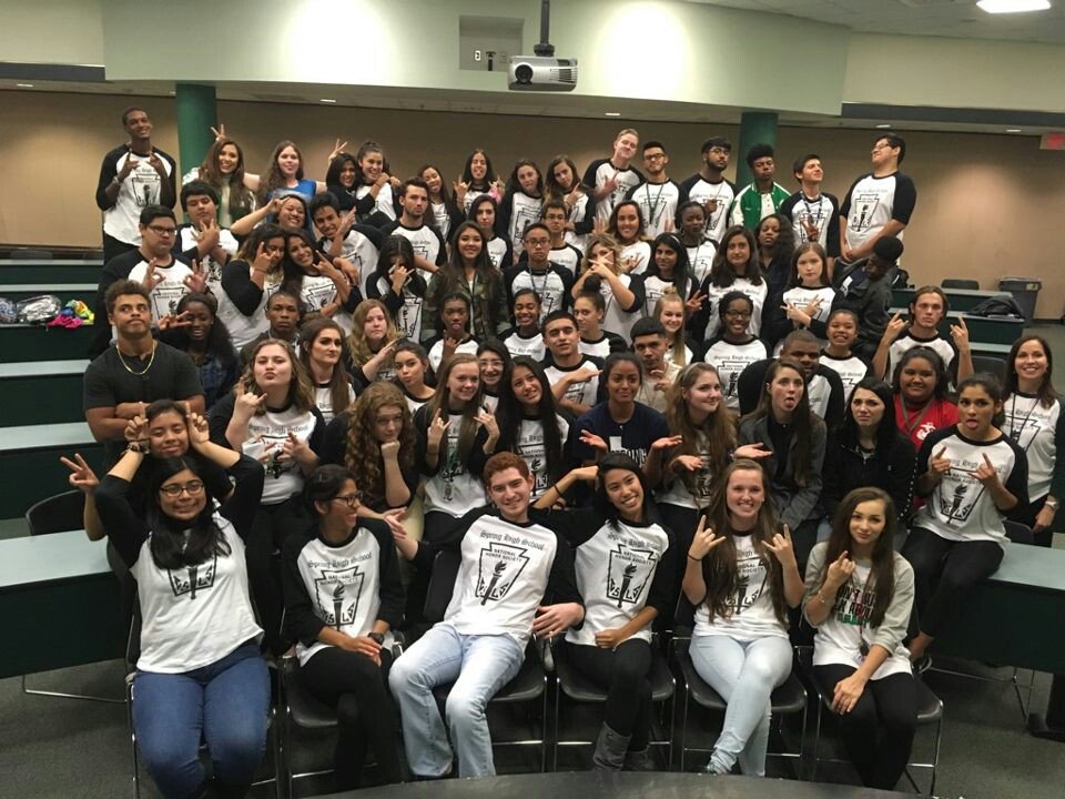 spring_nhs's tweet image. Class of 2017 🎓🐾