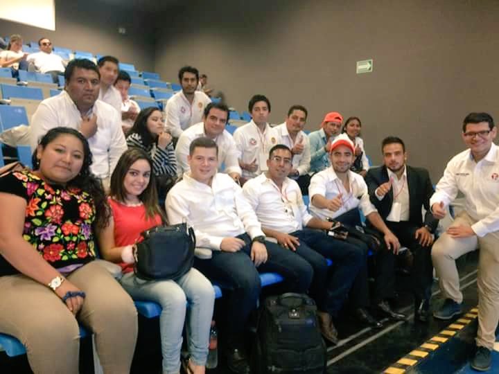 RJxMOAXACA's tweet photo. Conferencia: "Desarrollo sustentable y su incidencia en los recursos hídricos"
Ponencia del Senador @AaronIrizar.  #RJXM @alejandromurat https://t.co/HHbYBkwTRe