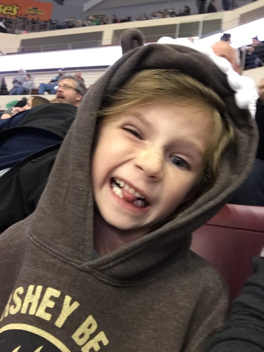 jschock28's tweet photo. Hi grandma and uncle Jeremy! #HBHImlovingit #DefendTheDen https://t.co/Y2bsH3SnFw
