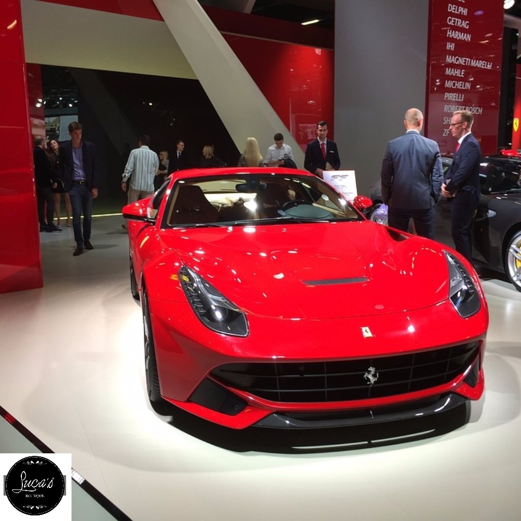 LUCA_S_BOUTIQUE's tweet image. Slow food, fast cars and meaningful fashion. This is the Italian way. #MadeinItaly #Knowtheorigin #reallove