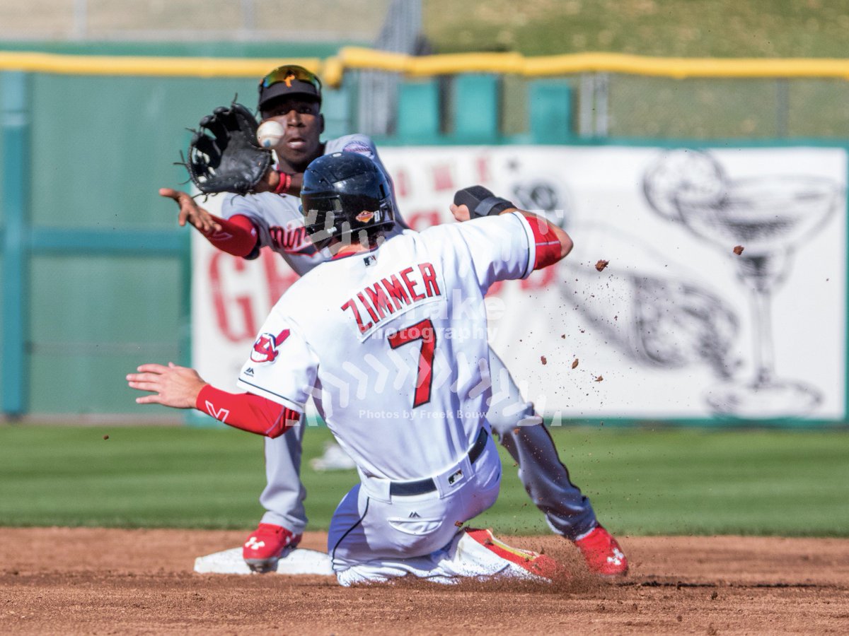 phrakephoto's tweet photo. Zimmer forced out Gordon unable to throw to first #azfallleague #afl #afl16 #afl25 #arizonafallleague2016 #afl2016 #twins #indians #milb https://t.co/ZkyKp0SCfg