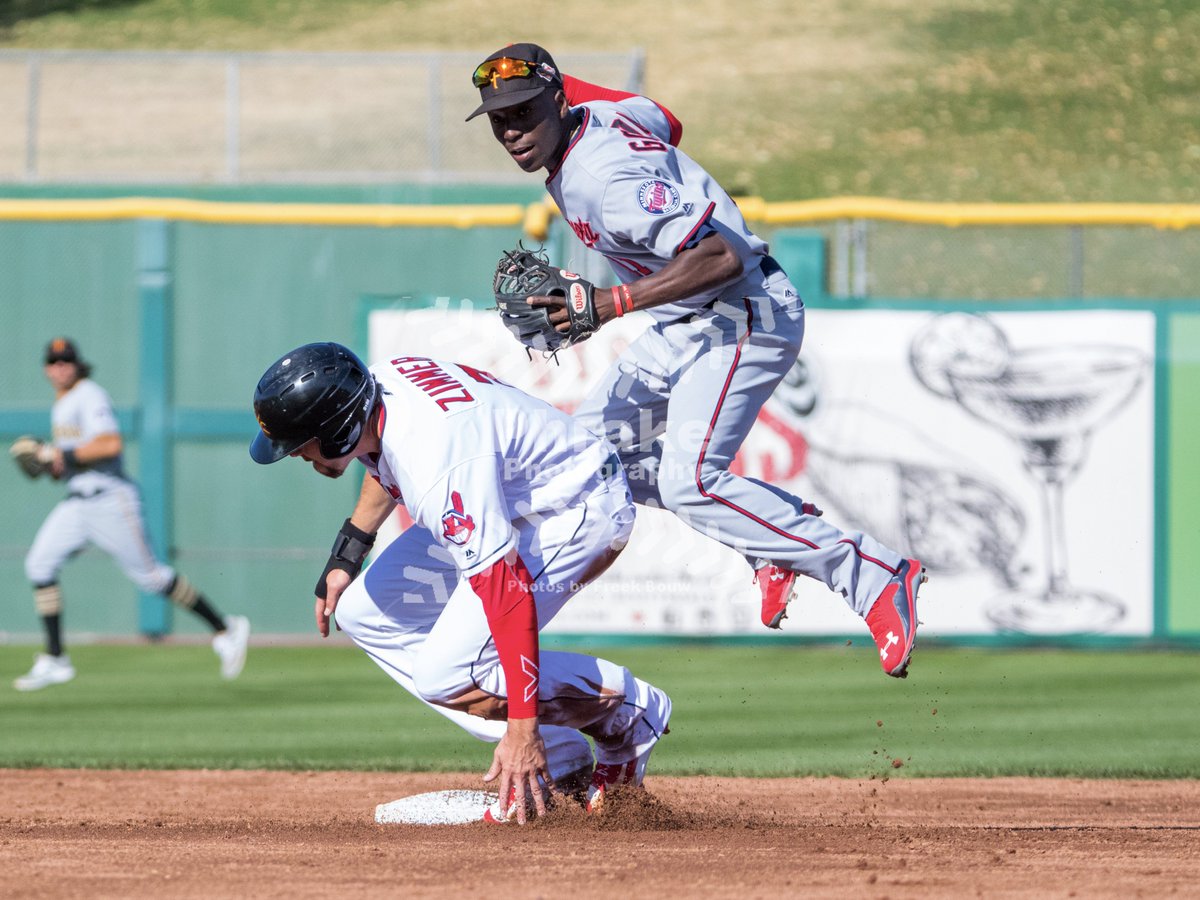 phrakephoto's tweet photo. Zimmer forced out Gordon unable to throw to first #azfallleague #afl #afl16 #afl25 #arizonafallleague2016 #afl2016 #twins #indians #milb https://t.co/ZkyKp0SCfg