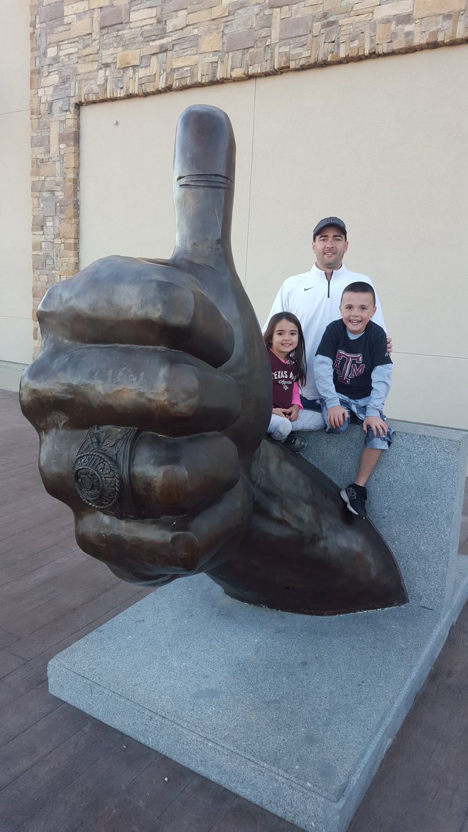 JasonKHeffner1's tweet photo. #gigem  #tamuvsutsa  #TAMU https://t.co/PH9eSZQQTa