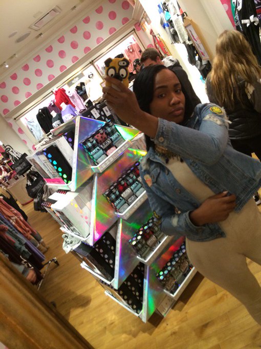 Watch Zari ReeGan's leaked NSFW photo on TwXstars