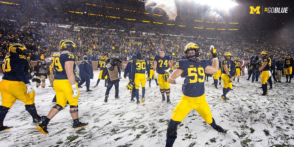 UMichAthletics's tweet photo. What a fun way to end today’s @UMichFootball game!

#GoBlue ❄️〽️❄️ https://t.co/yGKwN759bi