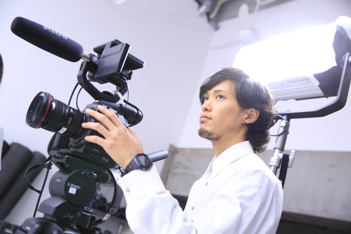 Youtube クリエイター Twitterren 普段はどんな機材をつかってるの Ytnextup 参加中の 山下 歩 Ayumu2 さんにきいてみました ソフトはcubase マイクはblue カメラはcanon Eos 1d Cです