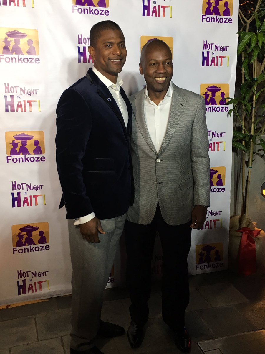 LunionSuite's tweet photo. @JackBrewerBSI At Hot Night In #Haiti with @Fonkoze in LA 🇭🇹 | Watch on my Snapchat and Instagram story. #lunionsuite https://t.co/nuCRYhSS5x