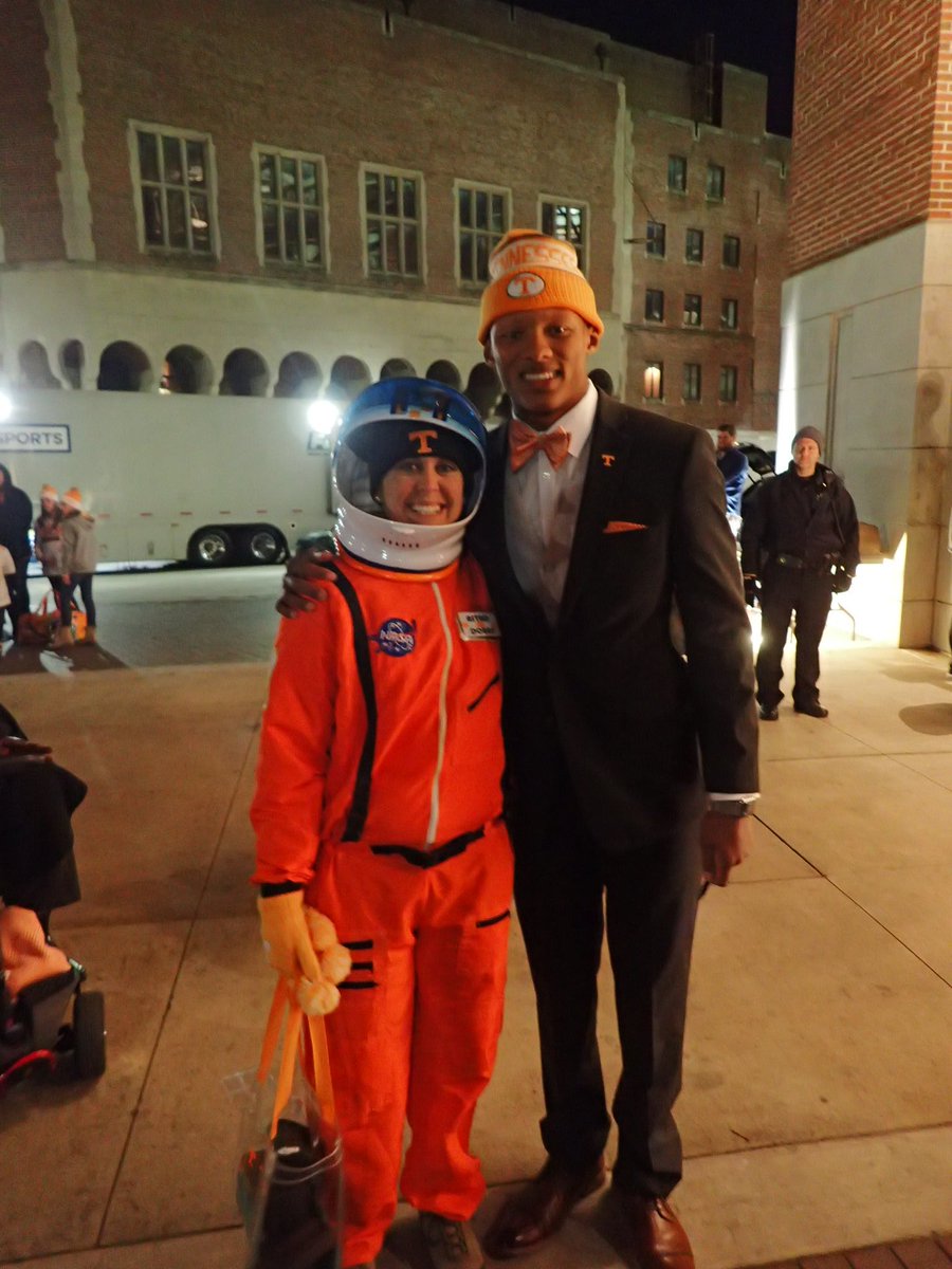 Leah Overmyer tweet media