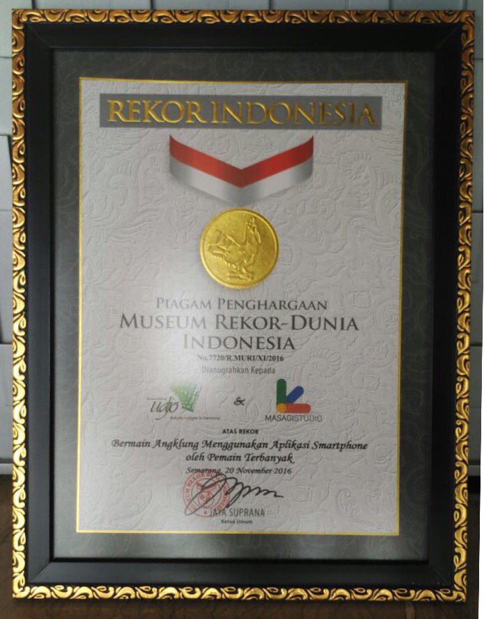 angklungudjo's tweet photo. Alhamdulillah..Saung Udjo &amp; Masagi Studio berhasil mendapatkan MURI "Bermain Angklung Menggunakan Aplikasi Smartphone terbanyak" https://t.co/qvXlqVyVeq