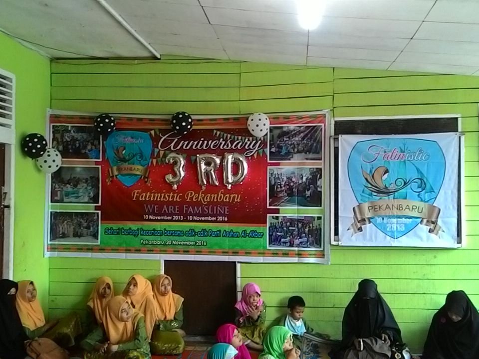 Happy Third Anniversary Fatinistic Pekanbaru keep support <a href="/FatinSL/">Fatin Shidqia Lubis</a> <a href="/Fatinistic/">Fatinistic OFFICIAL</a> #3rdFatinisticPKU #PantiAsuhanAlakbar
