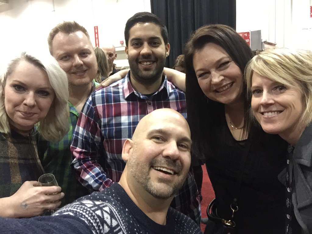 jason_g_bates's tweet photo. A great night with great friends. #GrapeEscapeYYC https://t.co/zaGvzKhuEZ